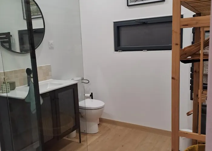 Independant Proche De La Le Bon Secours Homestay szállás